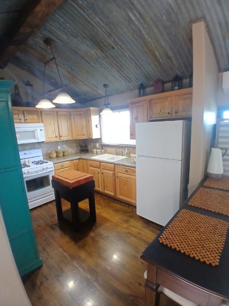 Fully equipped kitchen inside Twenty Mile View Cottage